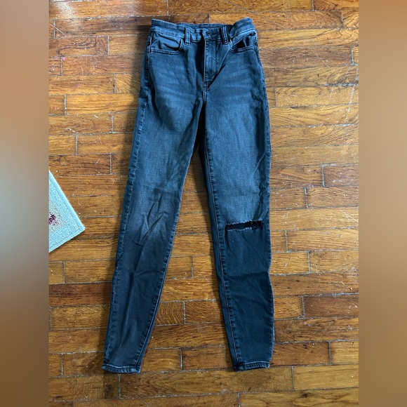 American Eagle jeans, size 0 but fits like a size 2. - Picture 2 of 2